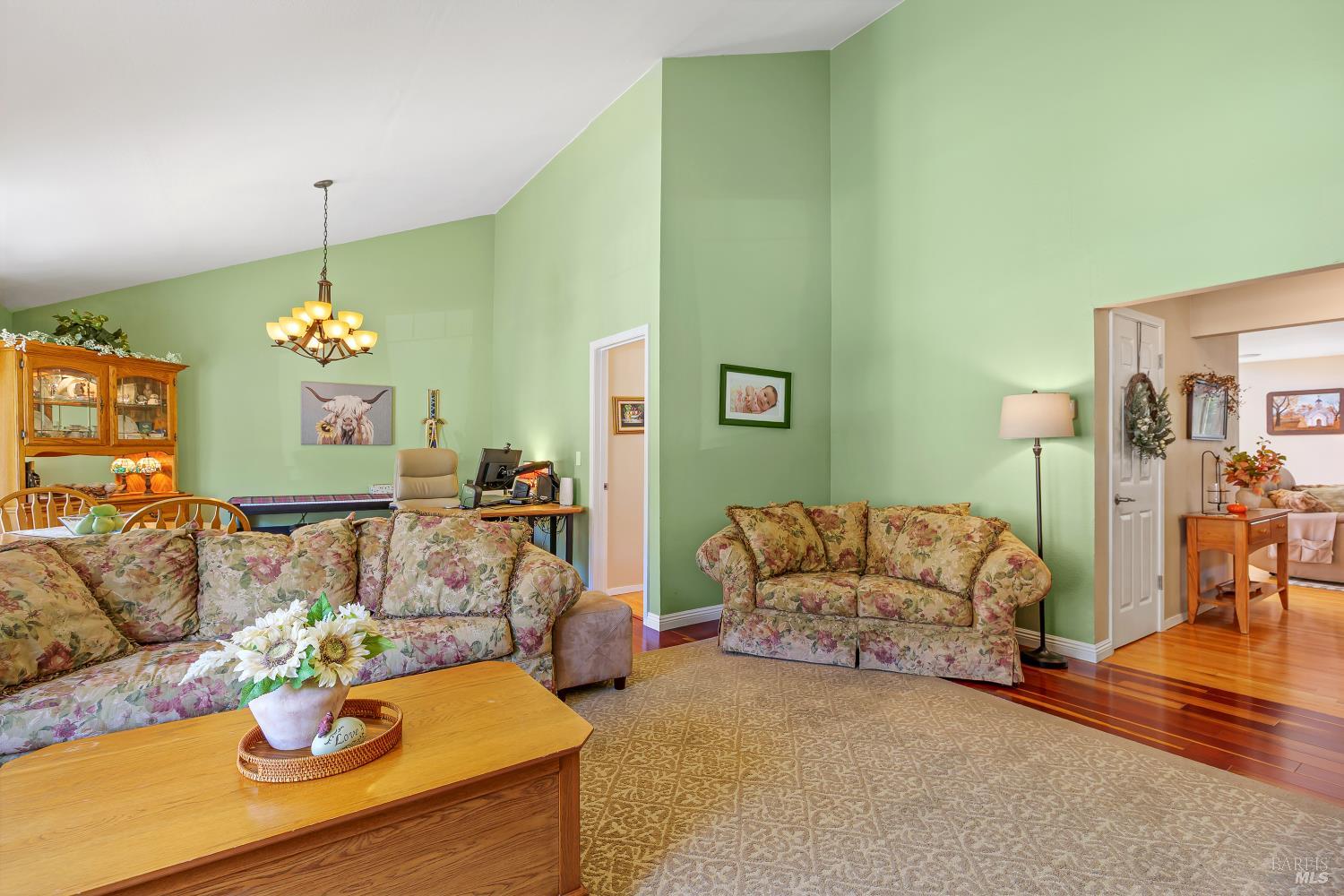 525 Malobar Drive Novato CA 94945