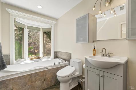 525 Malobar Drive Novato CA 94945