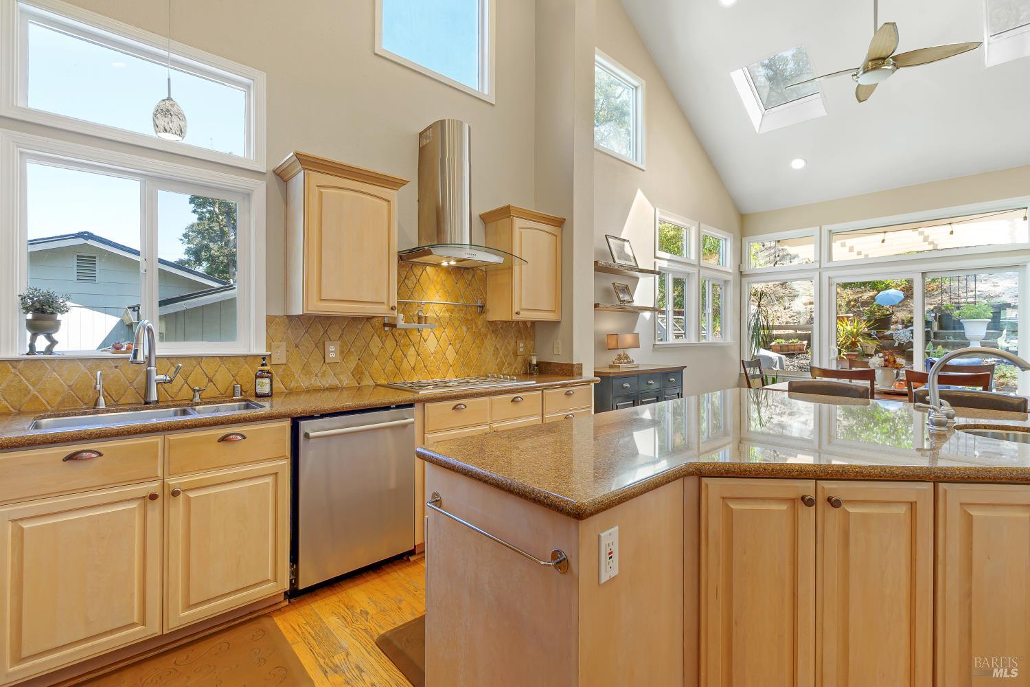 525 Malobar Drive Novato CA 94945