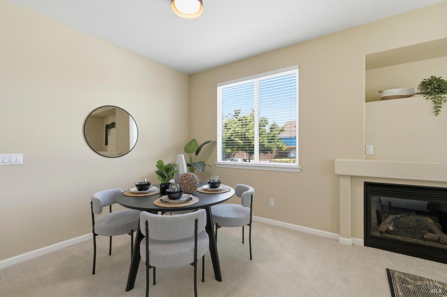 7811 Foppiano Way Windsor CA 95492
