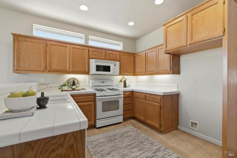 7811 Foppiano Way Windsor CA 95492