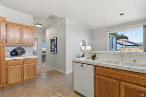 7811 Foppiano Way Windsor CA 95492