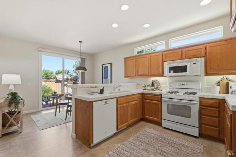 7811 Foppiano Way Windsor CA 95492