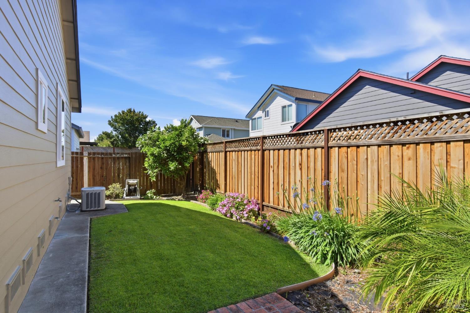7811 Foppiano Way Windsor CA 95492