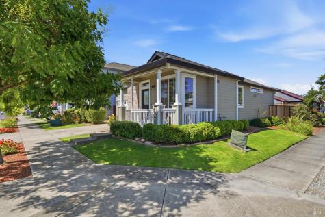 7811 Foppiano Way Windsor CA 95492