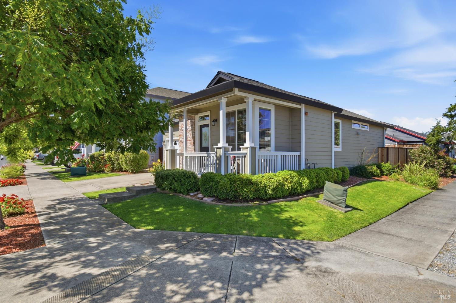 7811 Foppiano Way Windsor CA 95492