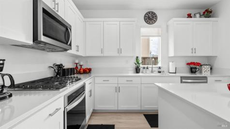 6083 Oak Leaf Place Rohnert Park CA 94928