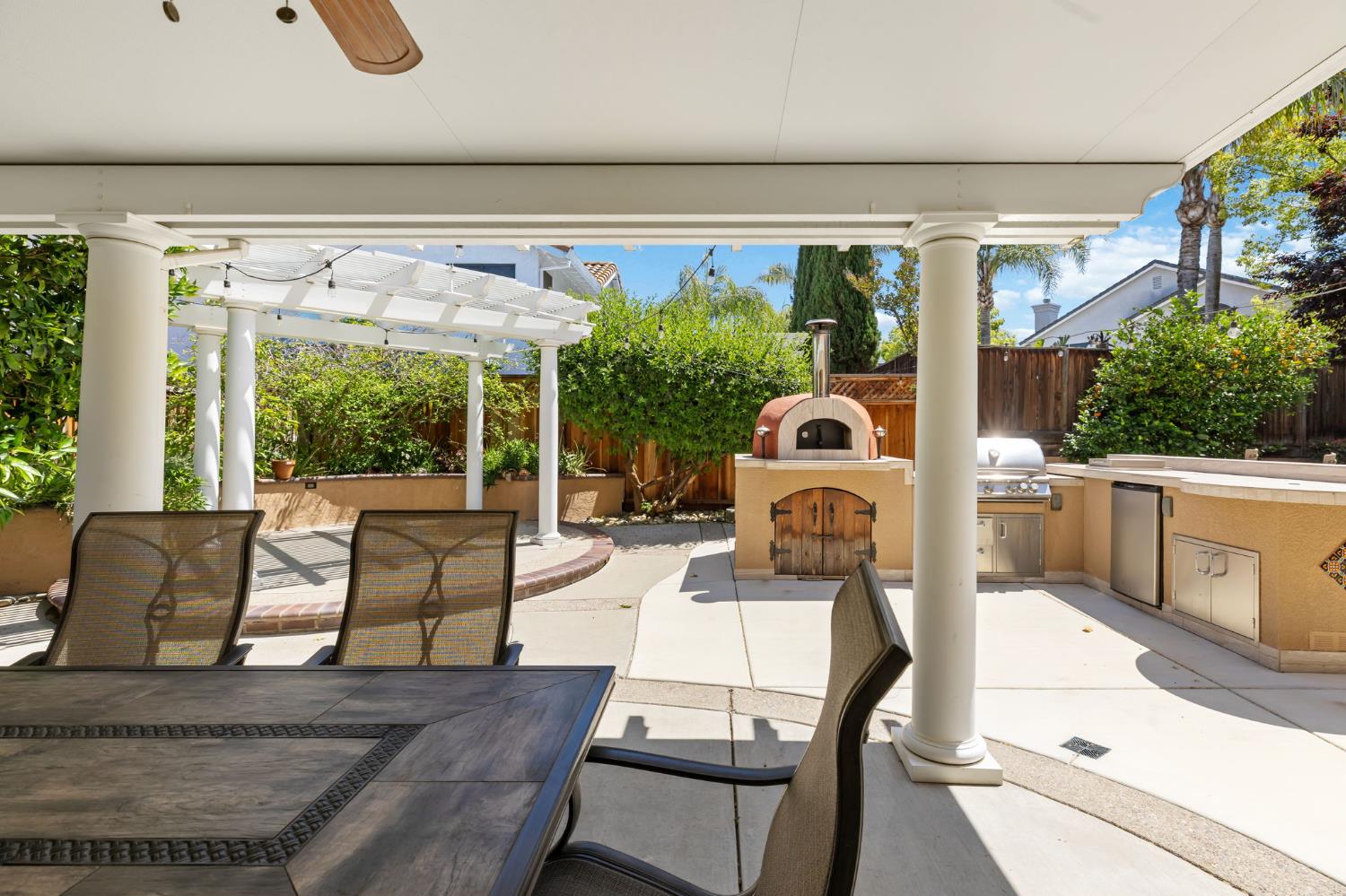 1826 Pelican Court Tracy CA 95376