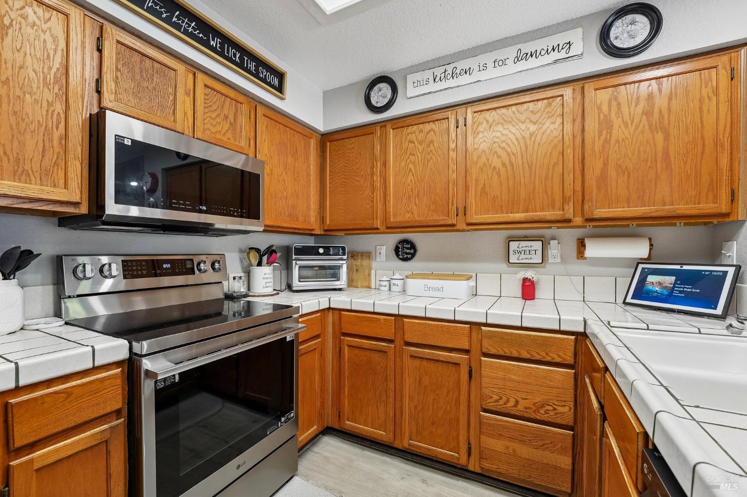 1102 Charter Lane Fairfield CA 94533