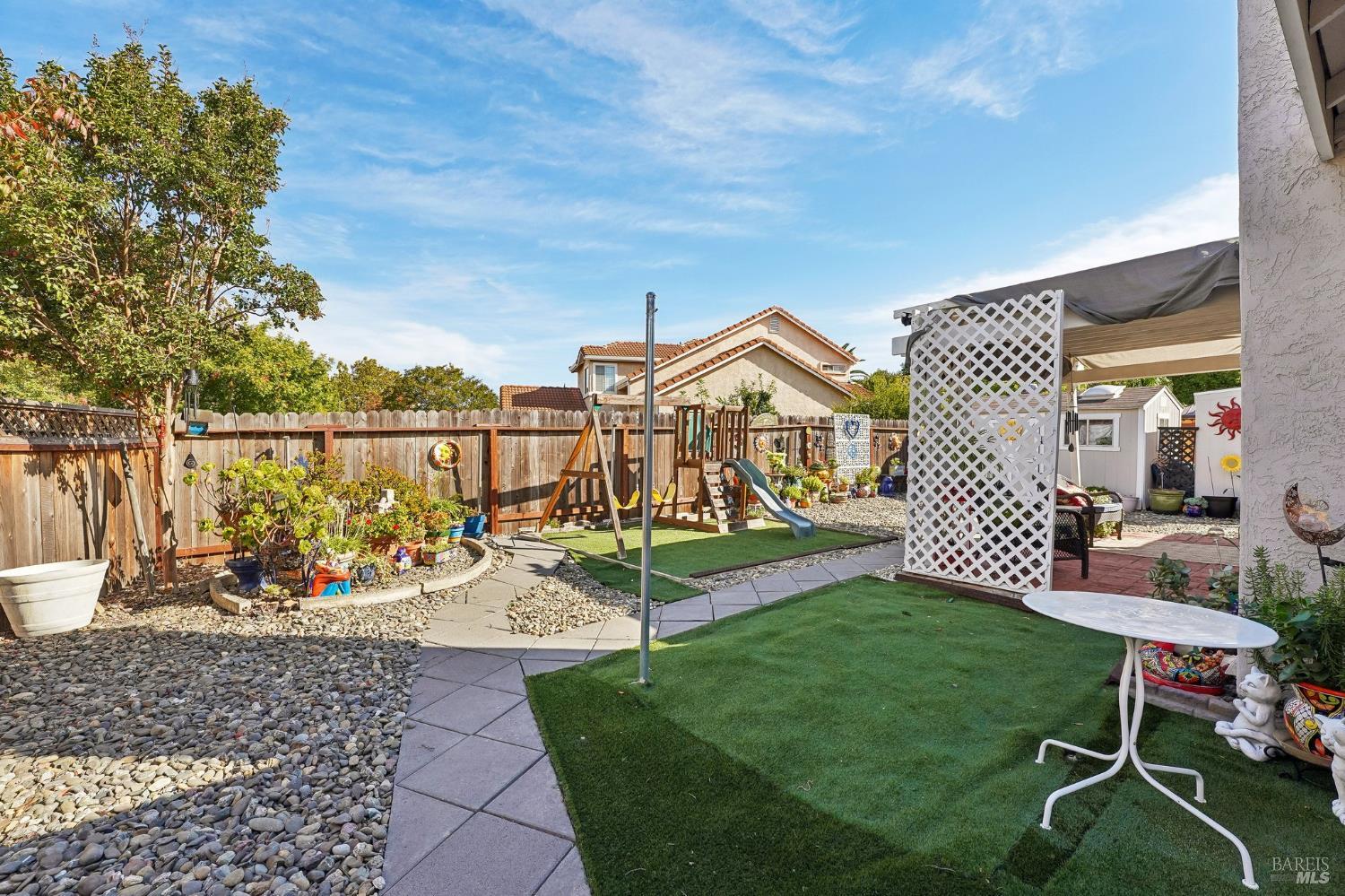 1102 Charter Lane Fairfield CA 94533