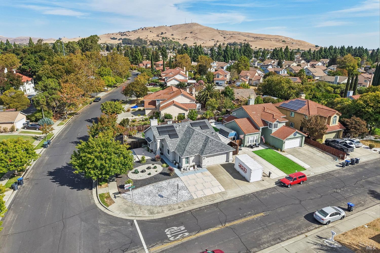 1102 Charter Lane Fairfield CA 94533