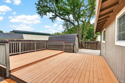 281 Meadowood Lane Sonoma CA 95476