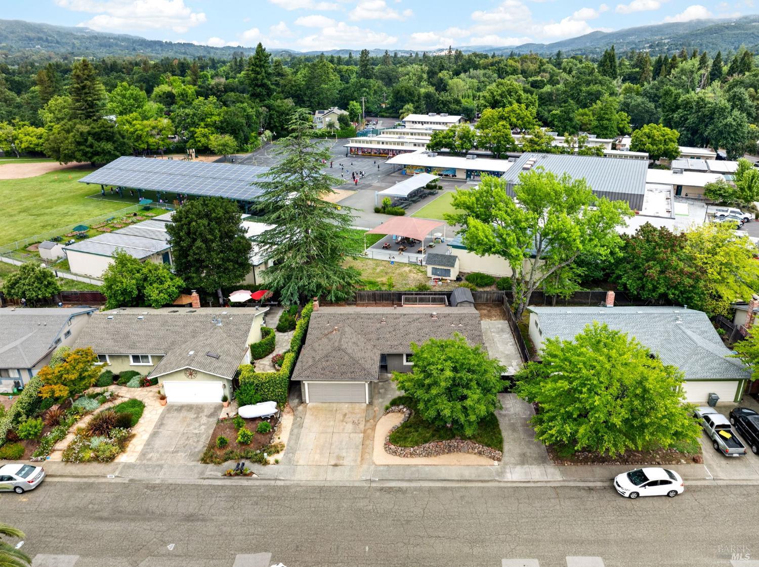 281 Meadowood Lane Sonoma CA 95476