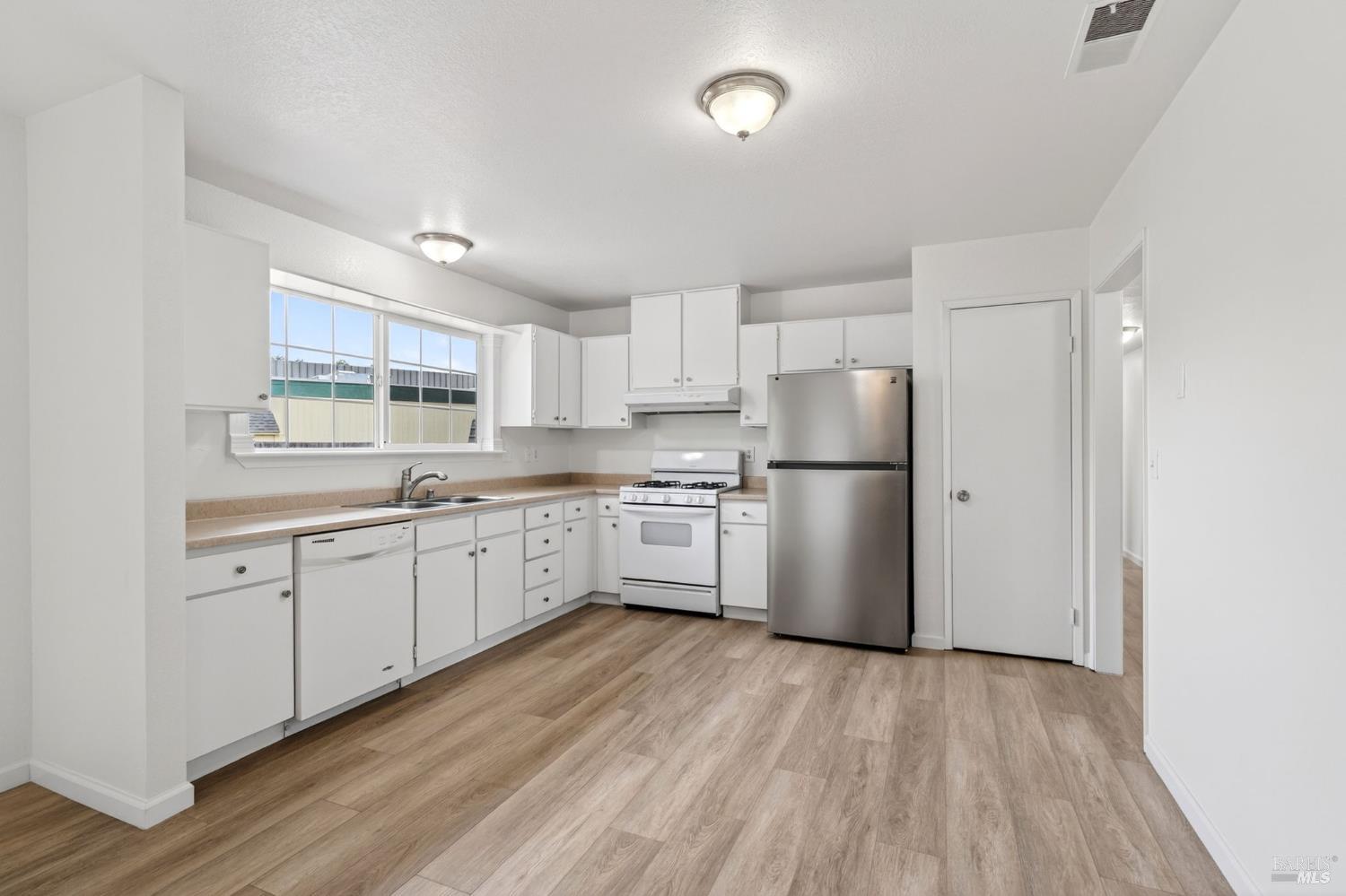 281 Meadowood Lane Sonoma CA 95476