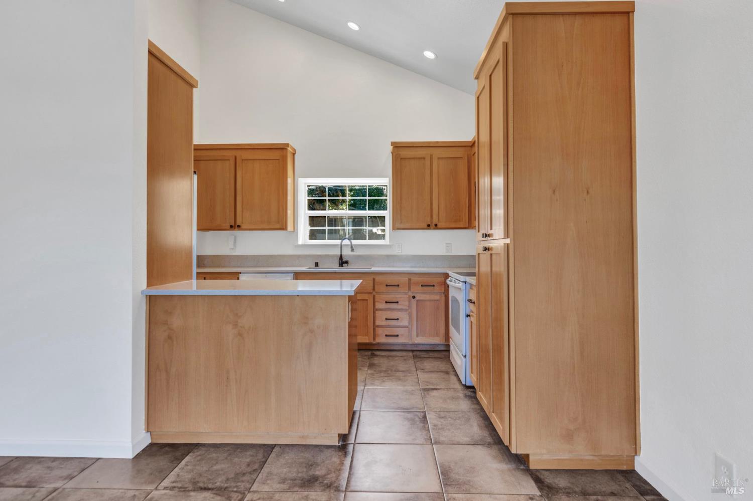 371 Woodstock Circle Vacaville CA 95687