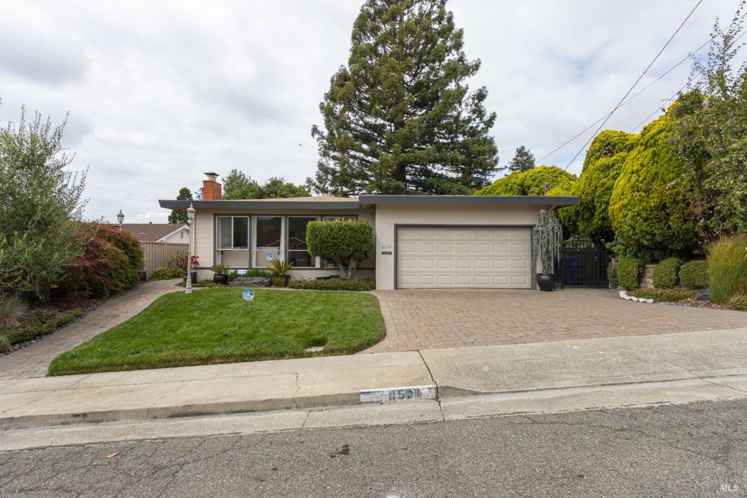 4508 Whitecliff Way Richmond CA 94803