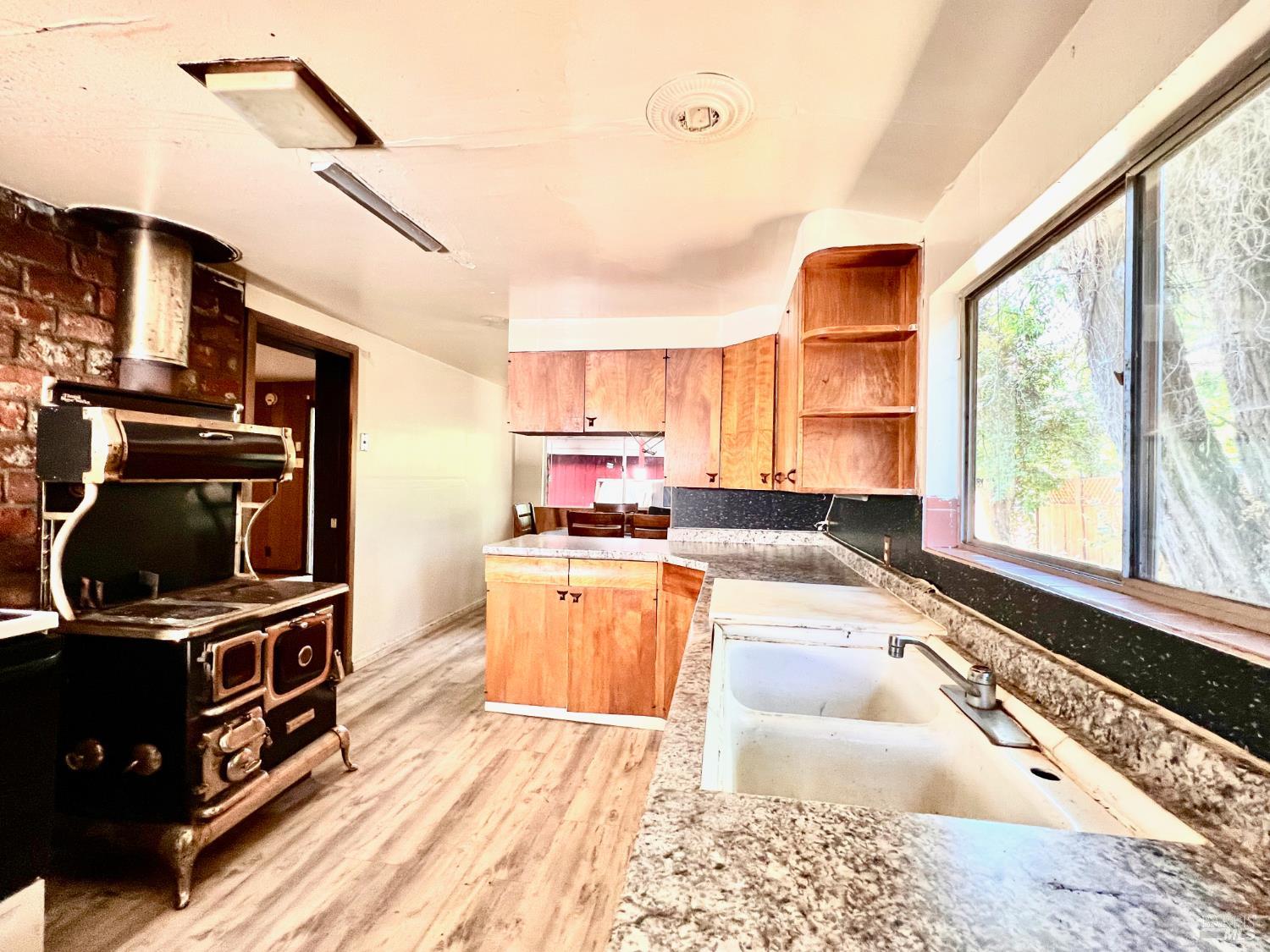 308 Coast Street Willits CA 95490