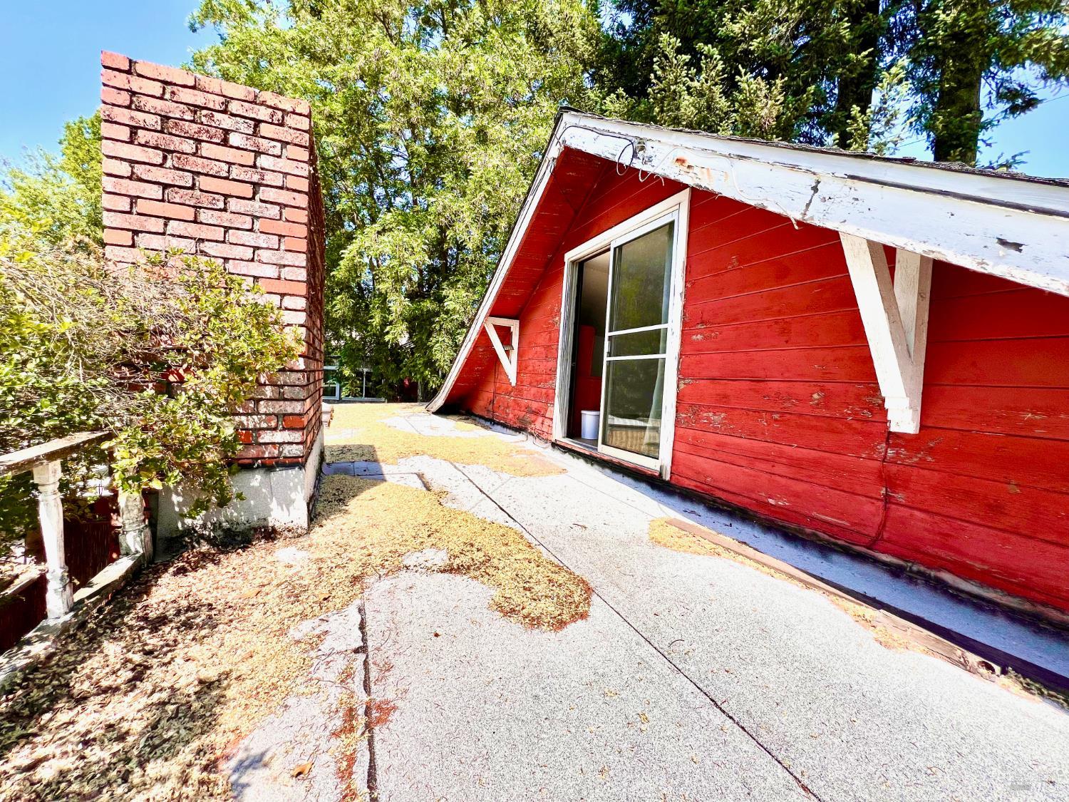 308 Coast Street Willits CA 95490