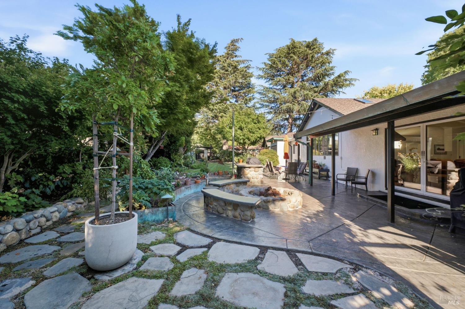 802 Via Palo Linda Fairfield CA 94534