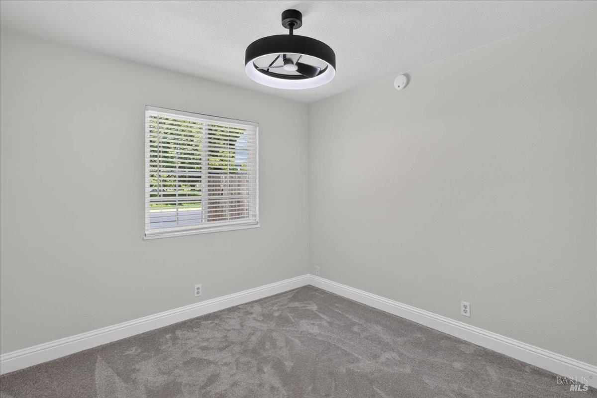 820 N Almond Street Dixon CA 95620
