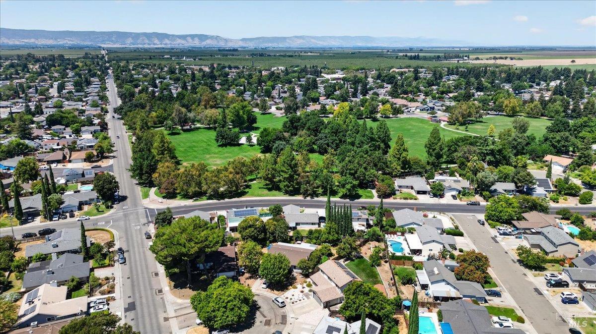 820 N Almond Street Dixon CA 95620