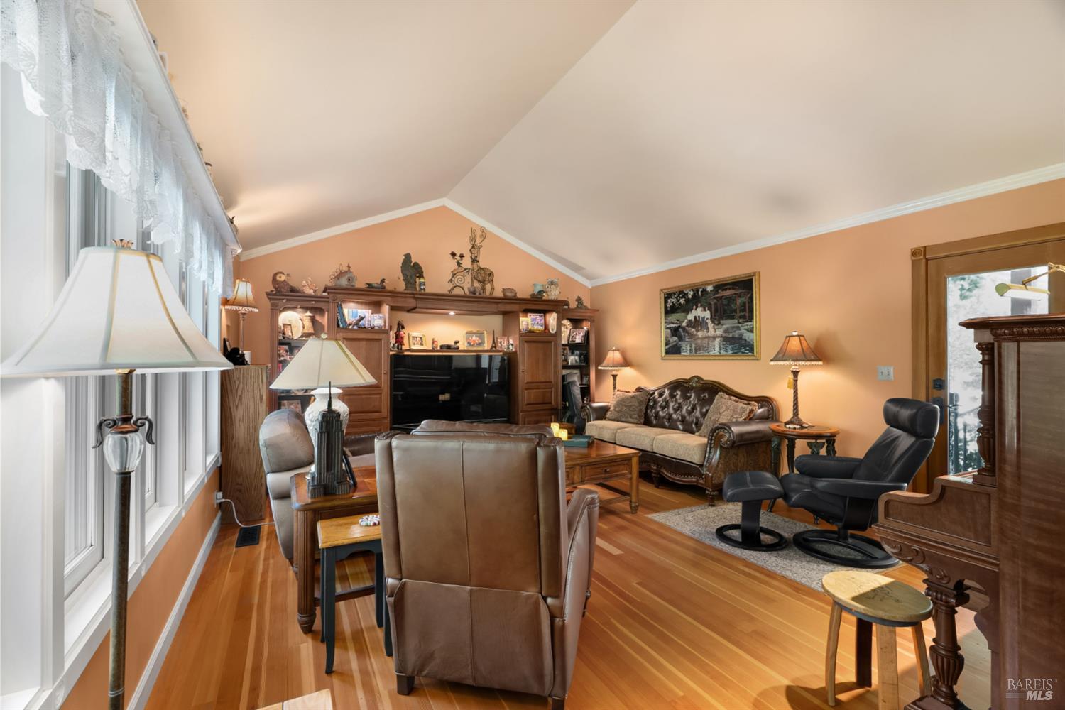 6501 Ellen Lane Forestville CA 95436