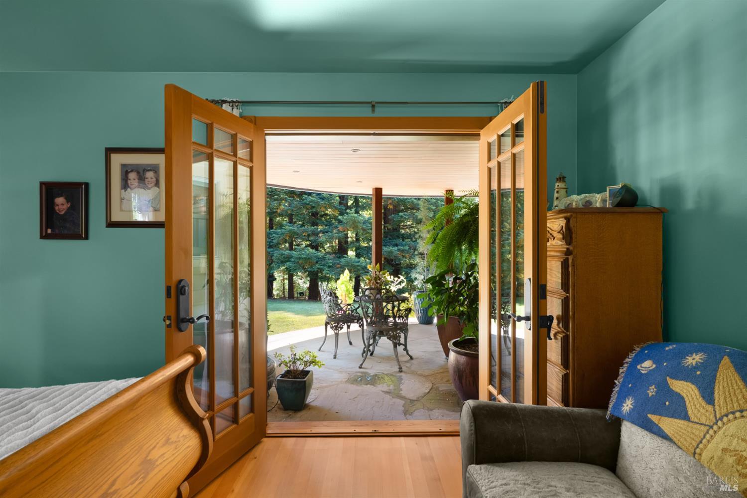 6501 Ellen Lane Forestville CA 95436