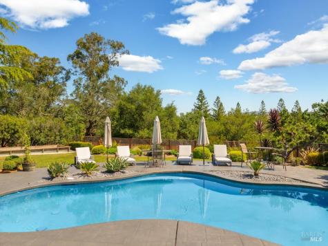 4588 Bennett Valley Road Santa Rosa CA 95404