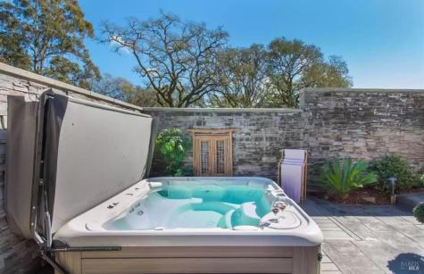 4588 Bennett Valley Road Santa Rosa CA 95404