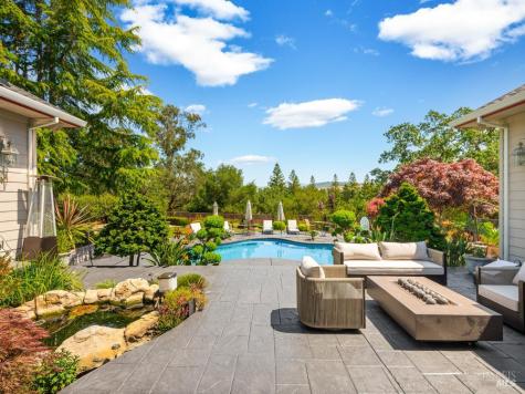 4588 Bennett Valley Road Santa Rosa CA 95404