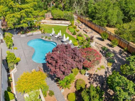 4588 Bennett Valley Road Santa Rosa CA 95404