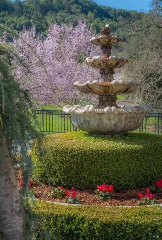 4588 Bennett Valley Road Santa Rosa CA 95404