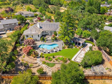 4588 Bennett Valley Road Santa Rosa CA 95404