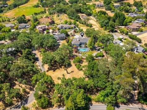 4588 Bennett Valley Road Santa Rosa CA 95404
