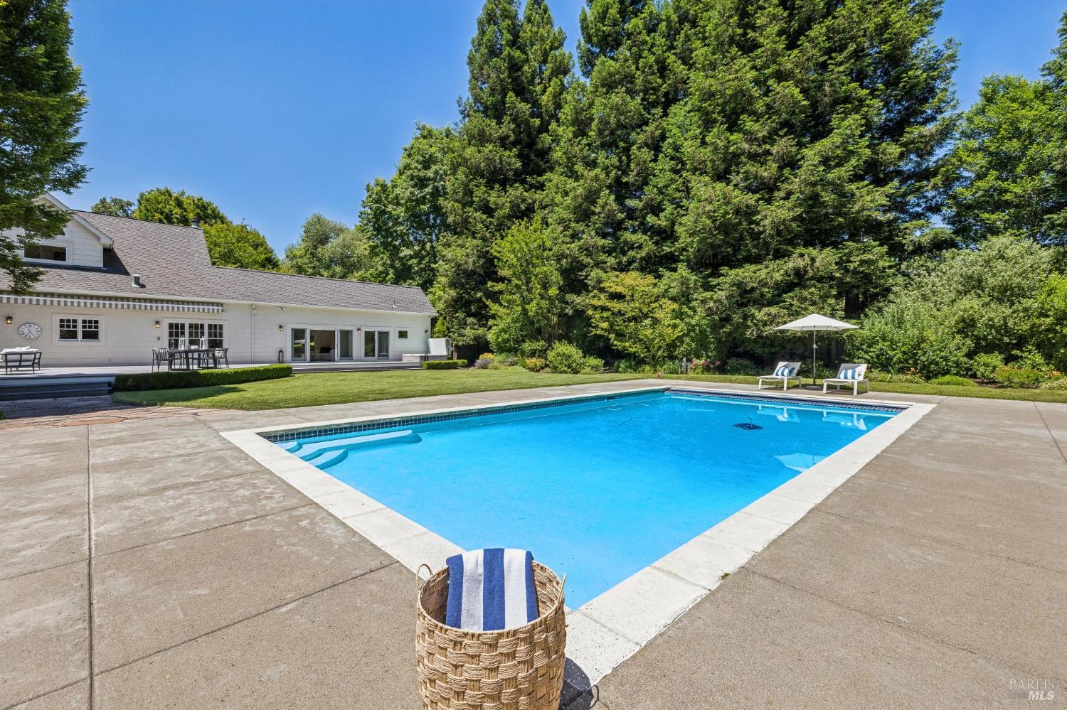 9300 Mervin Avenue Kenwood CA 95452