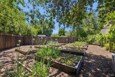 9300 Mervin Avenue Kenwood CA 95452