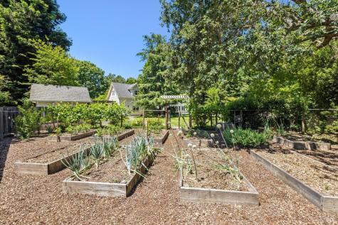 9300 Mervin Avenue Kenwood CA 95452