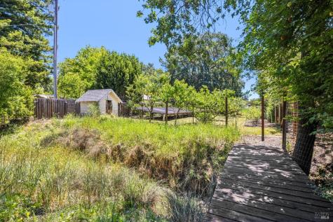 9300 Mervin Avenue Kenwood CA 95452