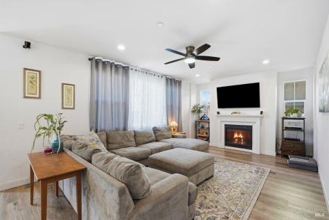 1617 Sorrel Street Santa Rosa CA 95403