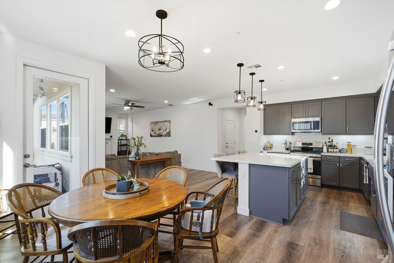1617 Sorrel Street Santa Rosa CA 95403