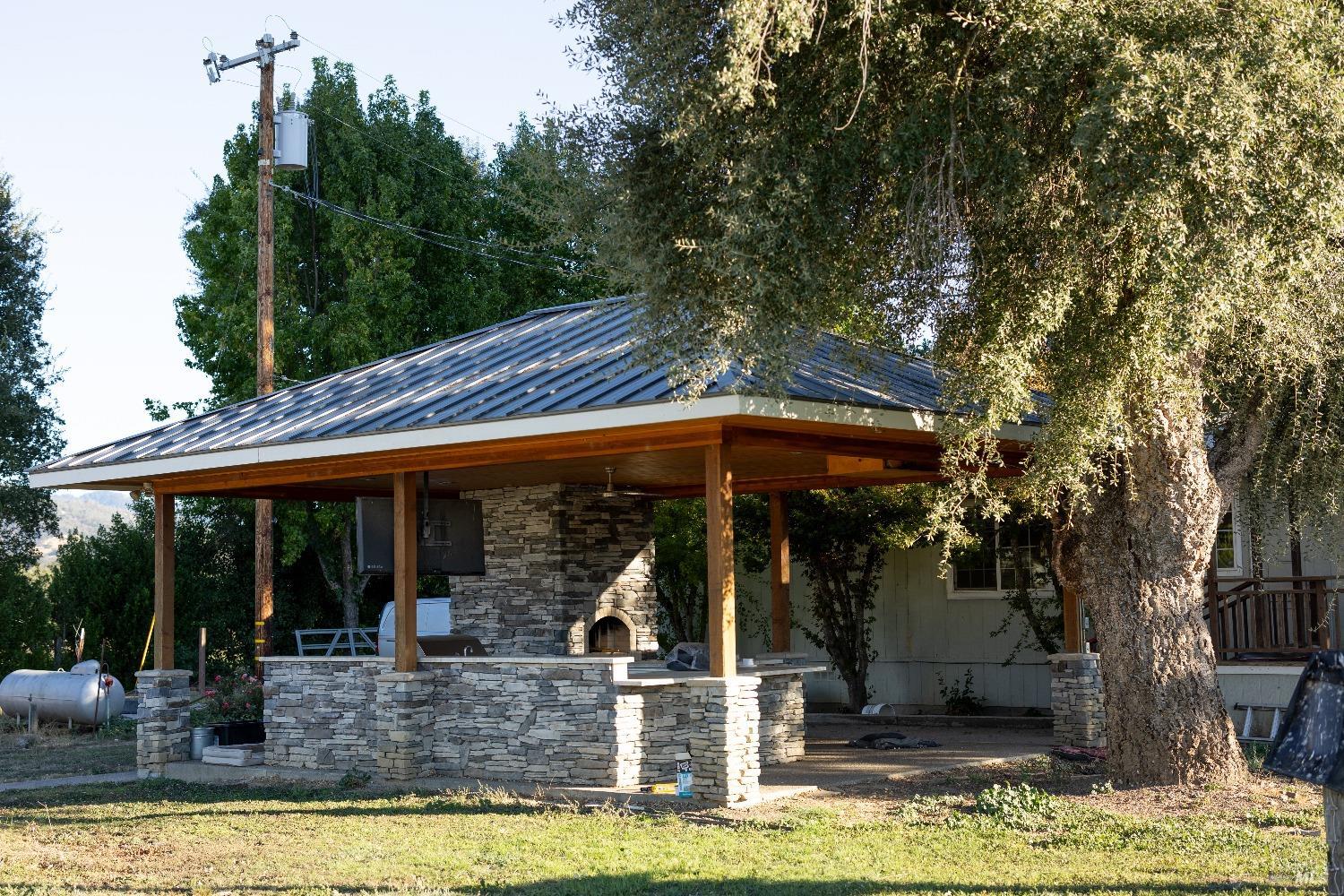 Potter Valley CA 95469