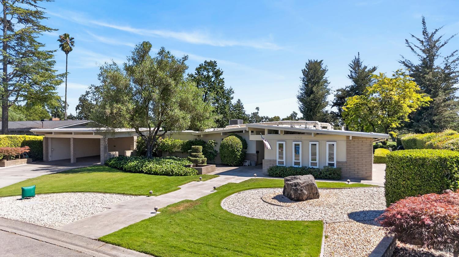 495 Country Club Drive Santa Rosa CA 95401