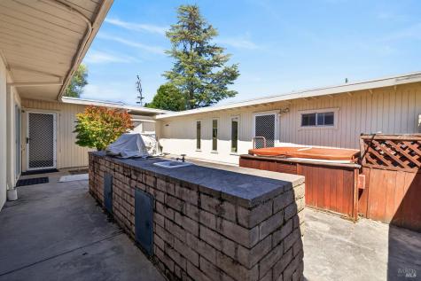 495 Country Club Drive Santa Rosa CA 95401