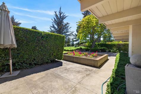 495 Country Club Drive Santa Rosa CA 95401
