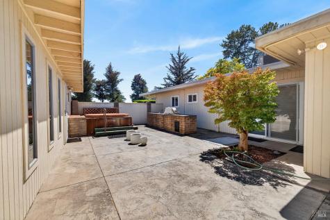 495 Country Club Drive Santa Rosa CA 95401