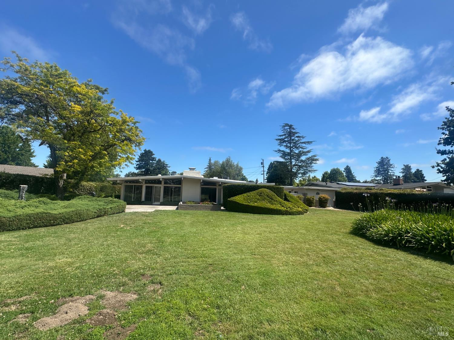 495 Country Club Drive Santa Rosa CA 95401