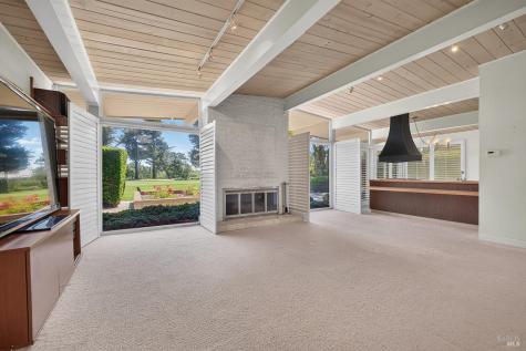 495 Country Club Drive Santa Rosa CA 95401