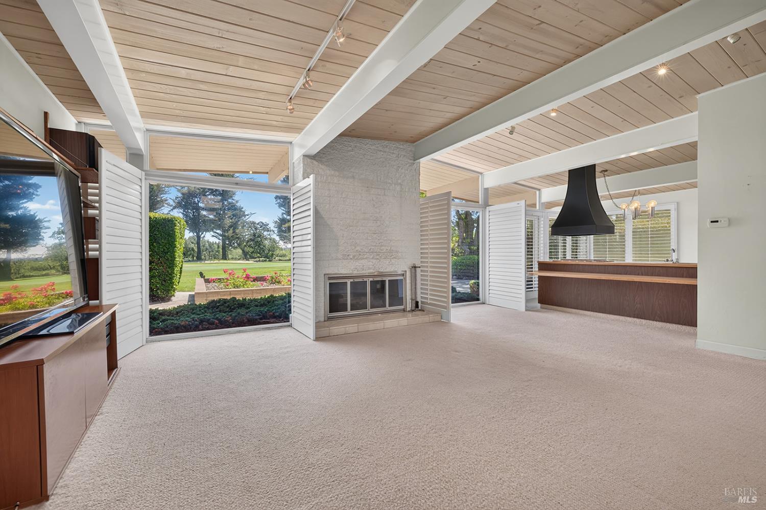 495 Country Club Drive Santa Rosa CA 95401
