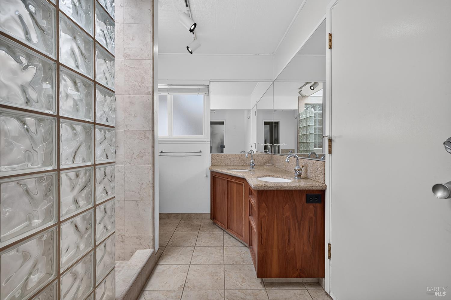 495 Country Club Drive Santa Rosa CA 95401