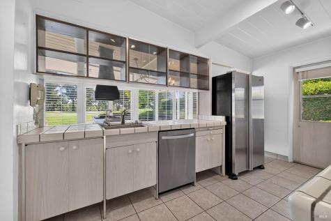 495 Country Club Drive Santa Rosa CA 95401